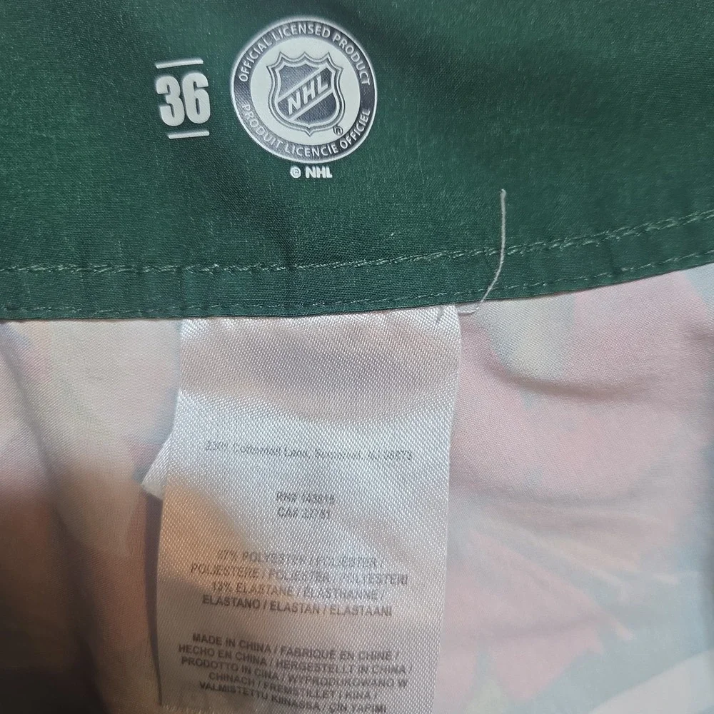 NHL Minnesota Wild Mens Size 36 Swim Trunks Board Shorts Floral Team Colorblock